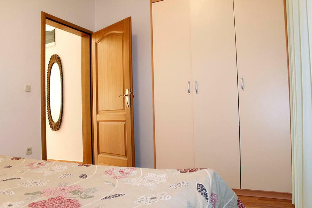 Apartmani Zeljko Metajna Exterior foto