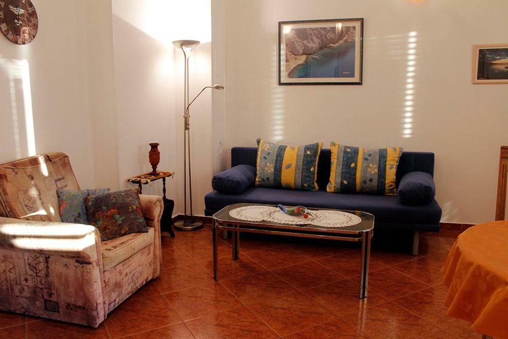Apartmani Zeljko Metajna Exterior foto